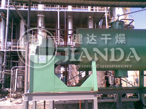 大型真空耙式试制成功