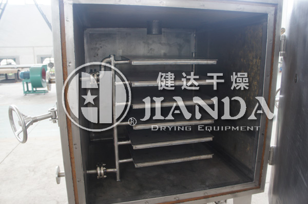 方形真空干燥机内部